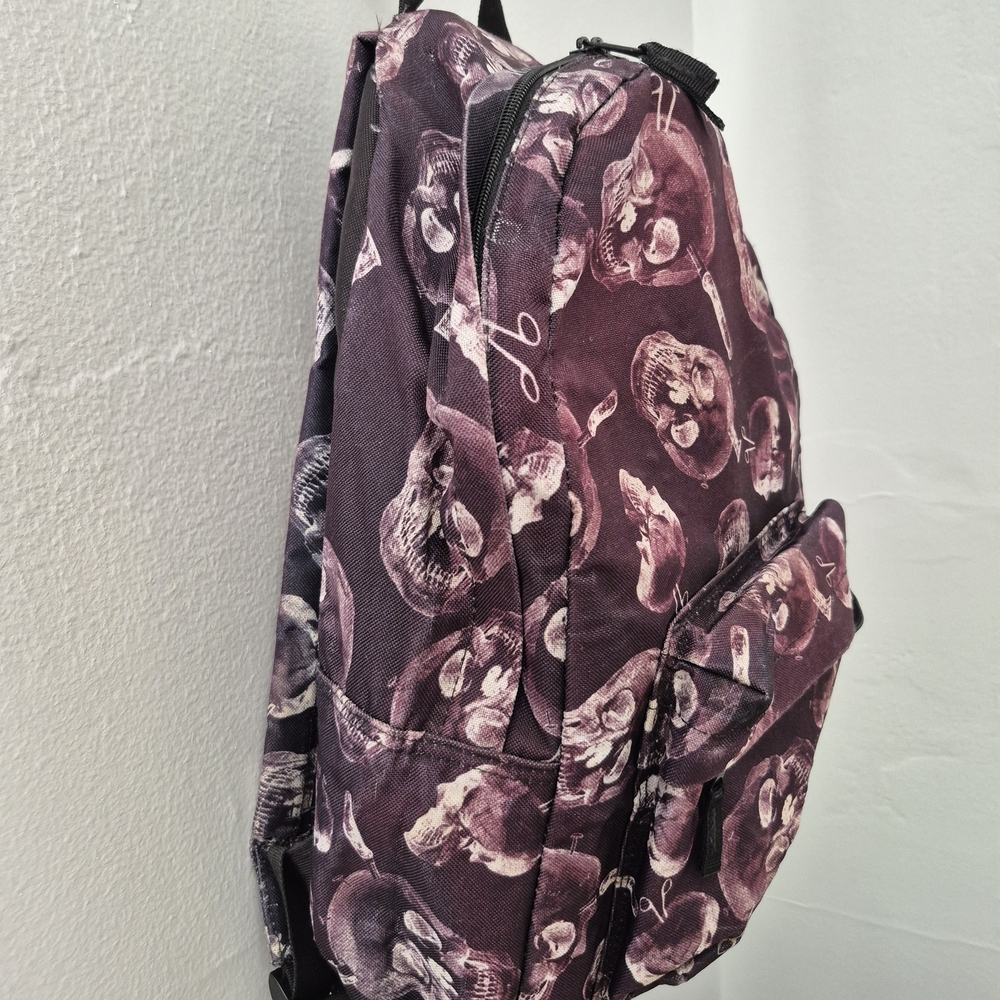 1-UV Skull Print Backpack goth halloween horror - Picture 2 of 13